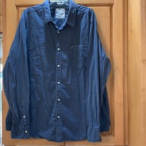 AMERICAN EAGLE LONG SLEEVE BUTTON DOWN